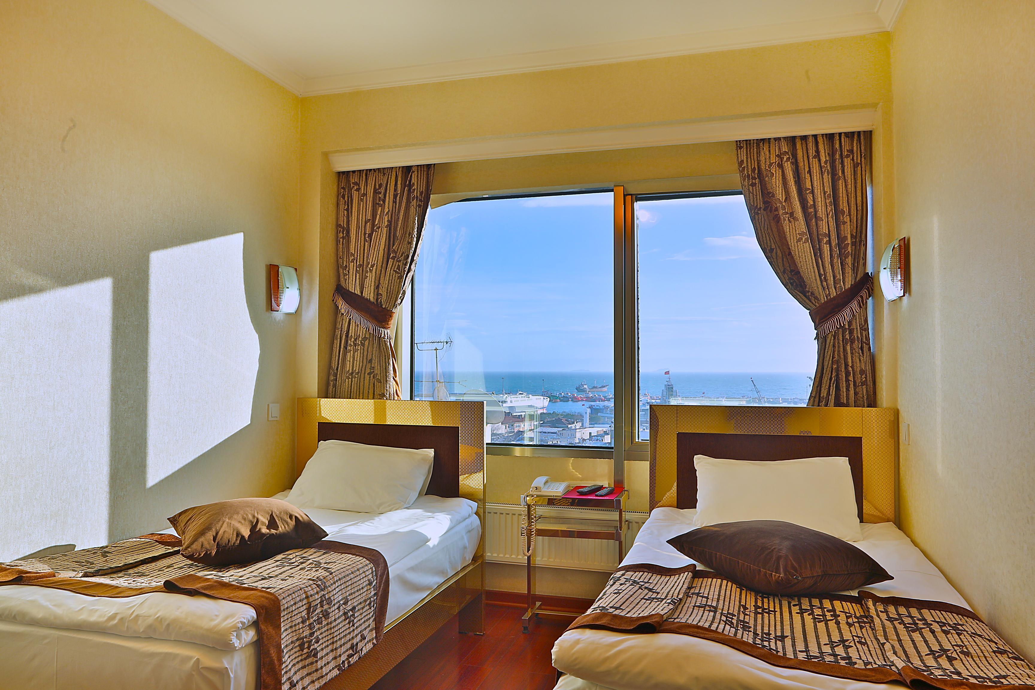 Grand Madrid Hotel Istanbul Exterior photo